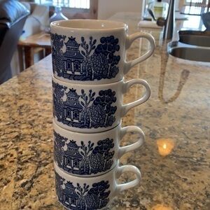 Vintage Churchill Blue Willow Ware set of 4 Tea Cups